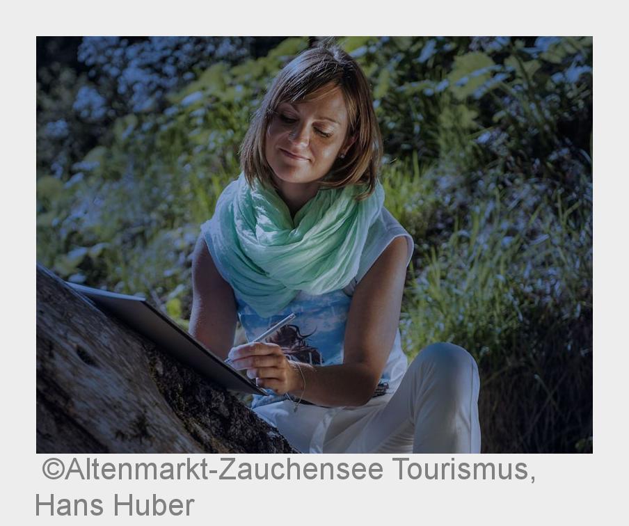 Besonderes Licht beim Mondscheinmalen. (Bildquelle: Altenmarkt-Zauchensee Tourismus, Hans Huber) Besonderes Licht beim Mondscheinmalen. (Bildquelle: Altenmarkt-Zauchensee Tourismus, Hans Huber)