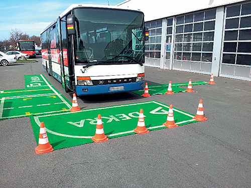Neue Herbst-Termine für das Busfahrer-Training in Theorie und Praxis von Dittmeier und DEKRA Neue Herbst-Termine für das Busfahrer-Training in Theorie und Praxis von Dittmeier und DEKRA