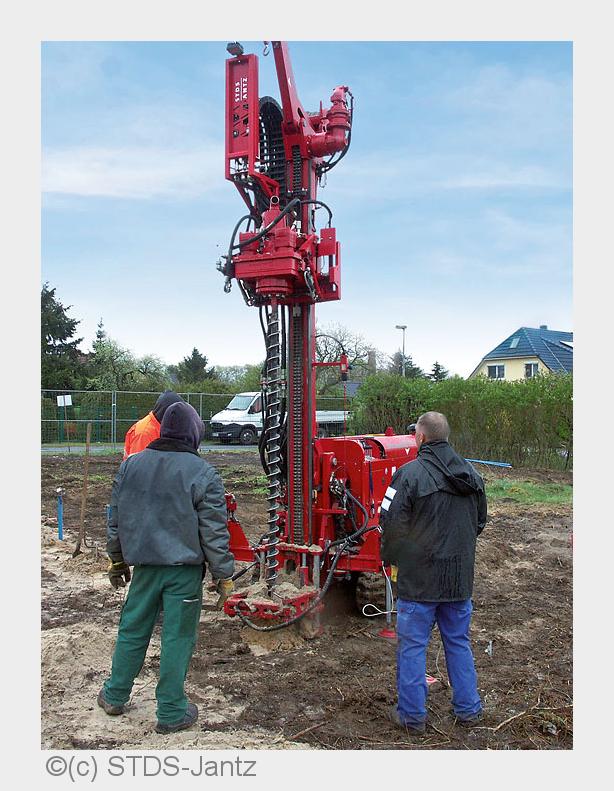 Das Brunnenbohrgerät Premodrill von STDS-Jantz im Einsatz. (Bildquelle: (c) STDS-Jantz)