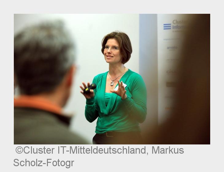 Heike Diebler spricht zum Thema Energiemanagement (Bildquelle: Cluster IT-Mitteldeutschland, Markus 