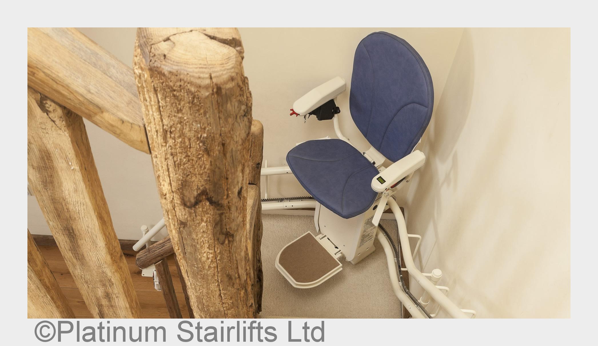 Ein Treppenlift sorgt für Lebensqualität im Haushalt (Bildquelle: Platinum Stairlifts Ltd)