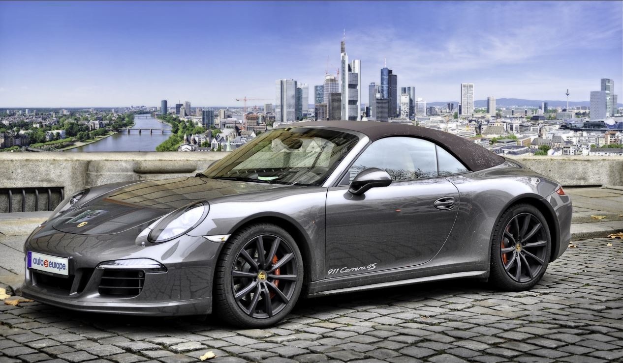 Im klassischen Porsche 911 den Sommer genießen©Auto Europe
