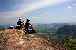 Thailand, Blick vom Khao Ngorn Nak-Gipfel