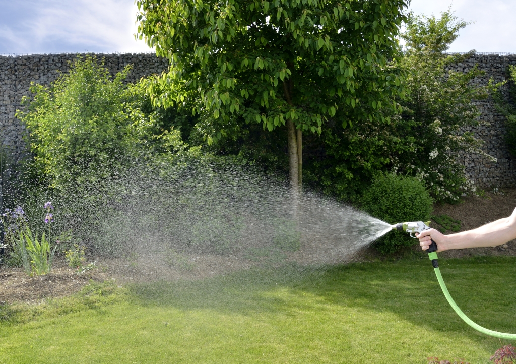 Royal Gardineer Pistolen-Sprühbrause mit Wasserstrahl-Regulierung, www.pearl.de Royal Gardineer Pistolen-Sprühbrause mit Wasserstrahl-Regulierung, www.pearl.de