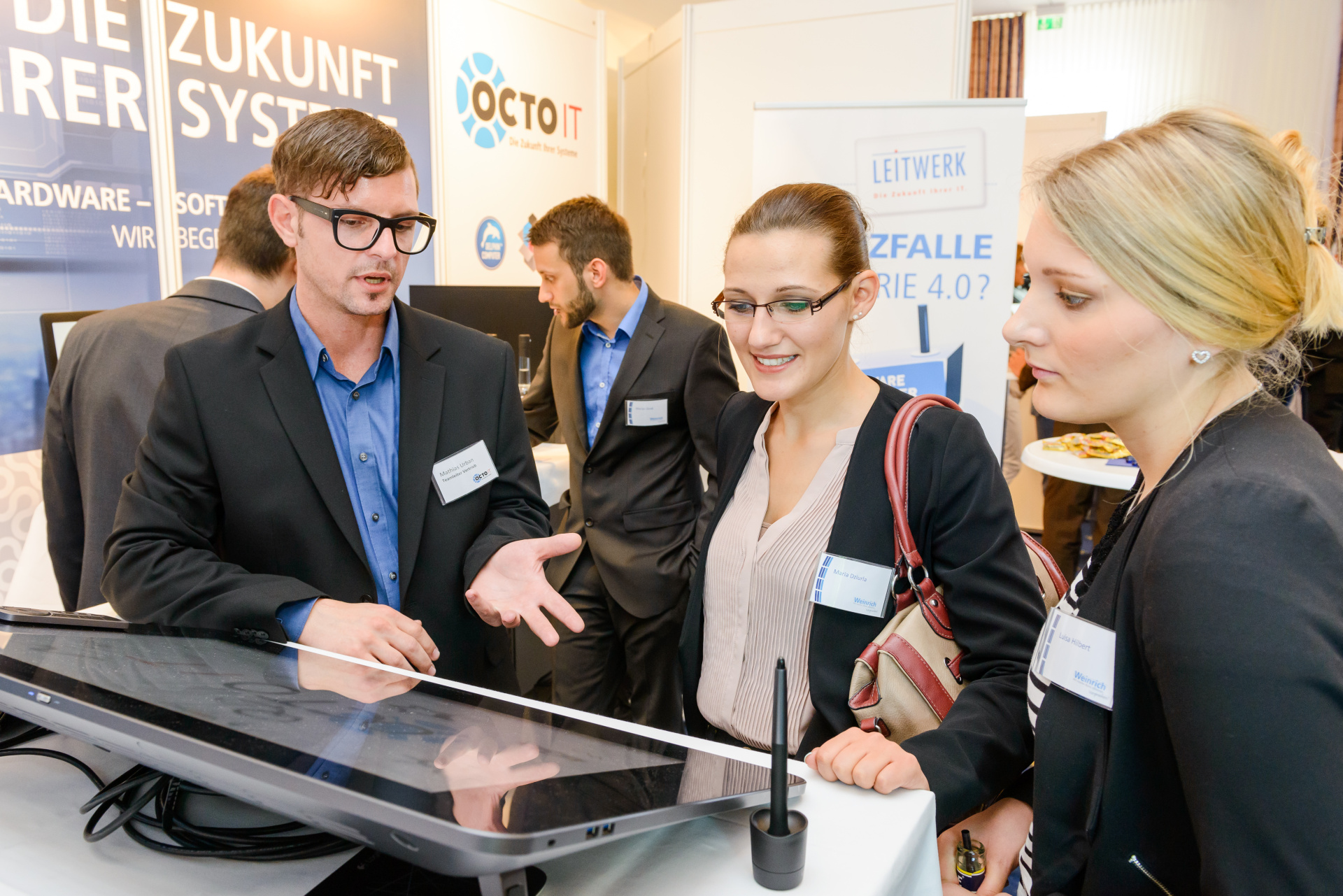 Compass Business Convention 2015: Mathias Urban von OCTOIT im Gespräch mit Maria Dziurla und Luisa H