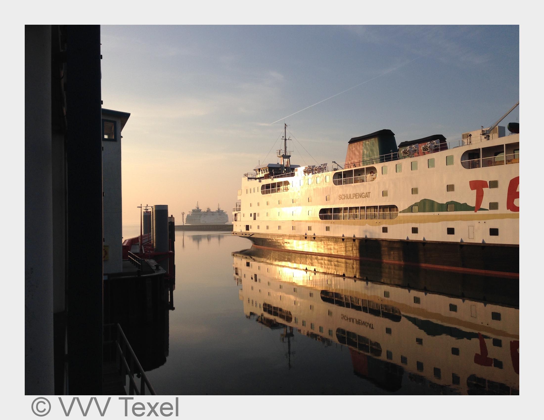 Fähre im Hafen (Bildquelle:©VVV Texel) Fähre im Hafen (Bildquelle:©VVV Texel)
