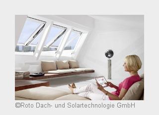 Eine automatische Steuerung der Dachfenster bietet ein Höchstmaßan Komfort und Sicherheit (Bildquell