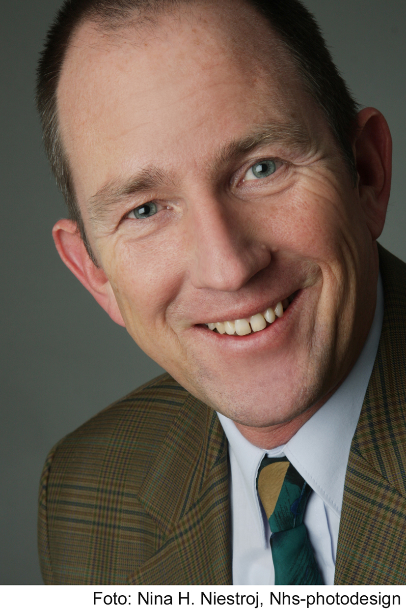 Dr. Ing. Karl-Heinz Hellmann von NiuCo plädiert für mehr Sicherheit in Unternehmensnetzwerken. Dr. Ing. Karl-Heinz Hellmann von NiuCo plädiert für mehr Sicherheit in Unternehmensnetzwerken.