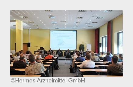 Aufmerksame Zuhörer beim OTT-Anwenderforum 2011 (Bildquelle: Hermes Arzneimittel GmbH) Aufmerksame Zuhörer beim OTT-Anwenderforum 2011 (Bildquelle: Hermes Arzneimittel GmbH)