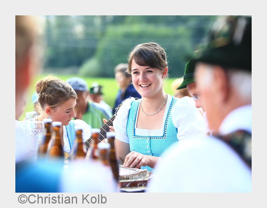 "Aufgspuit im Murnauer Moos" tretenüber ein Dutzend Volksmusikgruppen auf. (Bildquelle: Ch "Aufgspuit im Murnauer Moos" tretenüber ein Dutzend Volksmusikgruppen auf. (Bildquelle: Ch