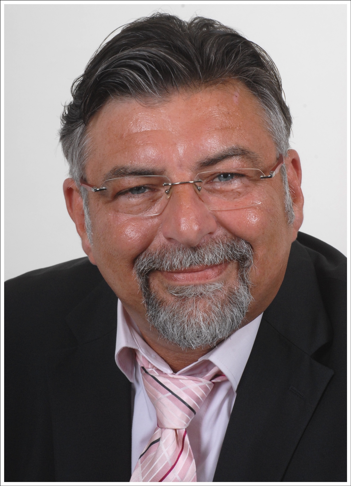 Jürgen D. Albrecht verstärkt als neues Key Account Manager SWITEL in Deutschland.