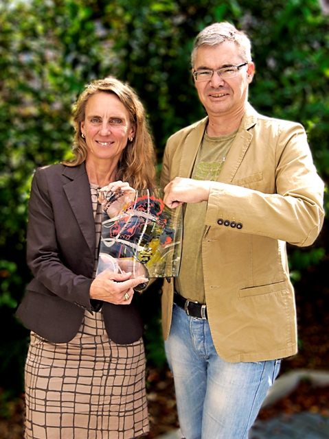 Dr. Christine Lötters (li.) und Michael Pieck (re.) freuen sich auf die 4. Wettbewerbsrunde