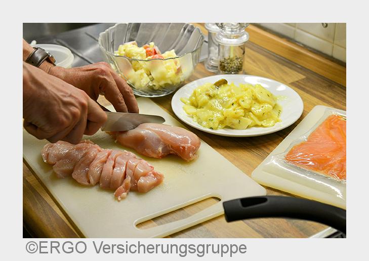 Lebensmittelvergiftung (Bildquelle: ERGO Versicherungsgruppe) Lebensmittelvergiftung (Bildquelle: ERGO Versicherungsgruppe)