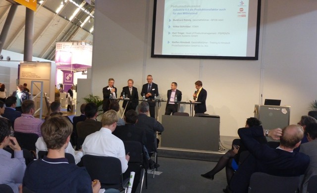 Besucher eines Fachforums auf der IT& Business Besucher eines Fachforums auf der IT& Business