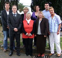 Thorsten Bumann von der ARGE Rendsburg-Eckernförde und Björn Geertz mit einigen der Teilnehmer Thorsten Bumann von der ARGE Rendsburg-Eckernförde und Björn Geertz mit einigen der Teilnehmer