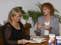 Barbara Fenske (rechts) mit einer Geschäftspartnerin.
