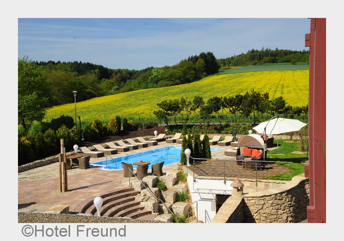 Das Hotel Freund im Sauerland ist ein ideales Wander- und Wellnesshotel (Bildquelle: Hotel Freund) Das Hotel Freund im Sauerland ist ein ideales Wander- und Wellnesshotel (Bildquelle: Hotel Freund)