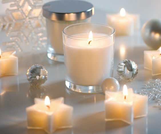 Gut aussehen und toll duften: Die Duftkerze im Glas"Winter Nights" Gut aussehen und toll duften: Die Duftkerze im Glas"Winter Nights"