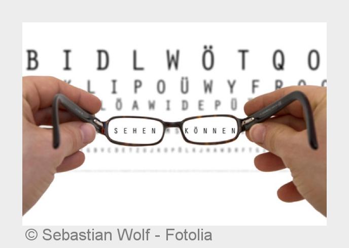 Standard Kunstlinse oder Premium Linse: Sie haben die Wahl. (Bildquelle:©Sebastian Wolf - Fotolia) Standard Kunstlinse oder Premium Linse: Sie haben die Wahl. (Bildquelle:©Sebastian Wolf - Fotolia)