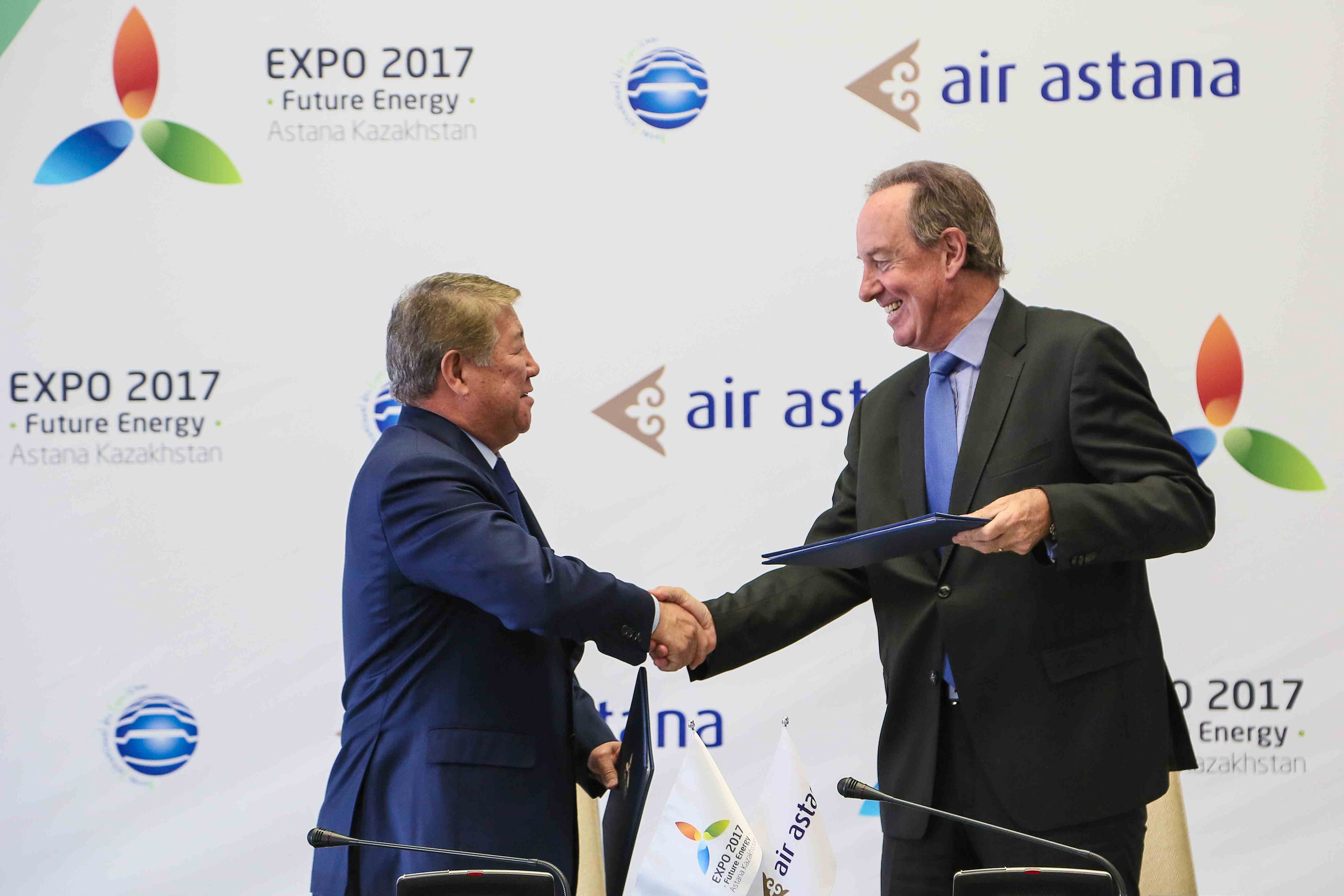 Vertragsunterzeichnung: Air Astana wird offizieller Partner der EXPO 2017 in Astana Vertragsunterzeichnung: Air Astana wird offizieller Partner der EXPO 2017 in Astana