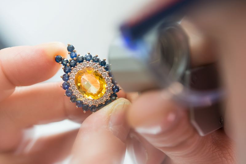 Wahre Werte - was ist mein Schmuck wirklich wert? Schmuckgutachten von Schupp schaffen Klarheit Wahre Werte - was ist mein Schmuck wirklich wert? Schmuckgutachten von Schupp schaffen Klarheit