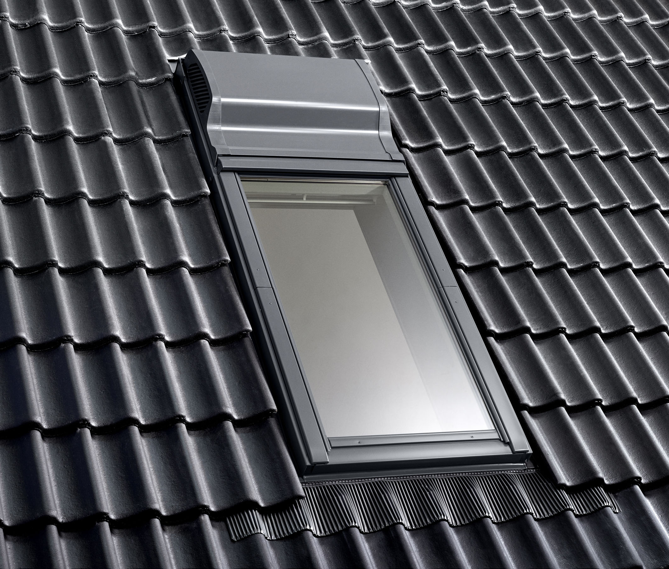 Velux Smart Ventilation, Lüfter mit Wärmerückgewinnung für Dachfenster, ist ab sofort verfügbar. Velux Smart Ventilation, Lüfter mit Wärmerückgewinnung für Dachfenster, ist ab sofort verfügbar.