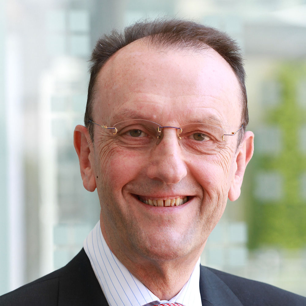 Reinhard Häckl ist geprüfter Fachberater für Unternehmensnachfolge.