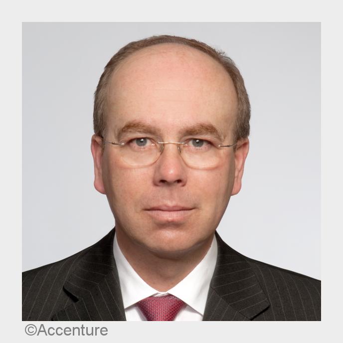 Axel Schmidt von Accenture spricht auf dem carIT-Kongress 2015. (Bildquelle: Accenture) Axel Schmidt von Accenture spricht auf dem carIT-Kongress 2015. (Bildquelle: Accenture)