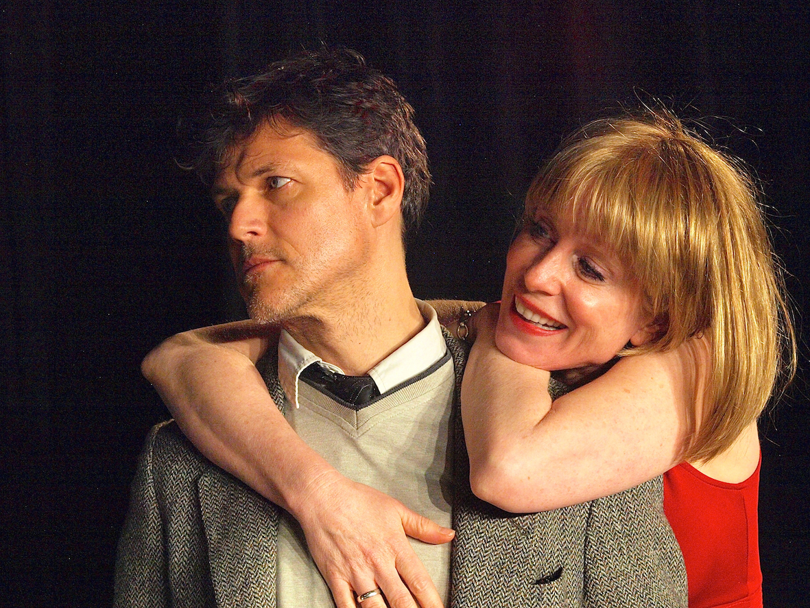 Szenenfoto: Michael Koenen als George und Verena Bill als Martha, Foto: Heike Ahlen
