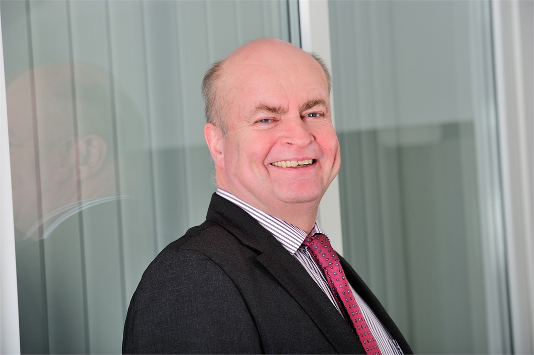 Michael Kalus, Partner der Neusser Wirtschaftsprüfungs- und Steuerberatungskanzlei KBHT Kalus+Hilger Michael Kalus, Partner der Neusser Wirtschaftsprüfungs- und Steuerberatungskanzlei KBHT Kalus+Hilger
