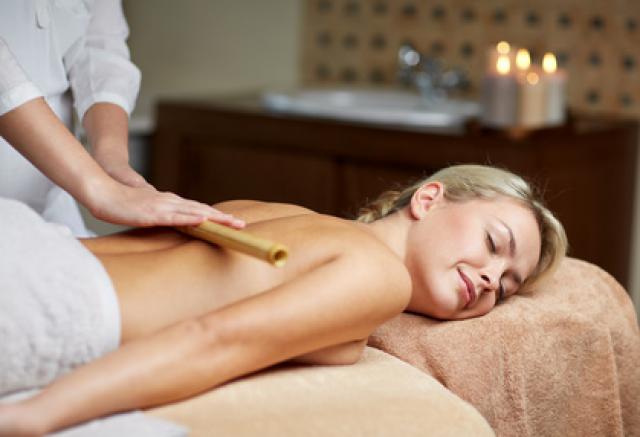 Warm Bambus Massage/ 123rf.com