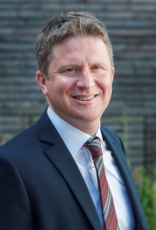• Sven Lange, Geschäftsführer in der Altenhilfe der Zieglerschen • Sven Lange, Geschäftsführer in der Altenhilfe der Zieglerschen