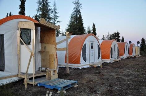 Im Explorations-Camp der Equitas Resources auf der Garland-Liegenschaft; Foto: Equitas Resources Im Explorations-Camp der Equitas Resources auf der Garland-Liegenschaft; Foto: Equitas Resources