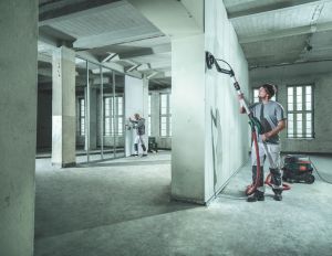 Effektives Absaugen ohne störenden Schlauch für maximale Flexibilität des Schleifkopfs. Foto: Metabo