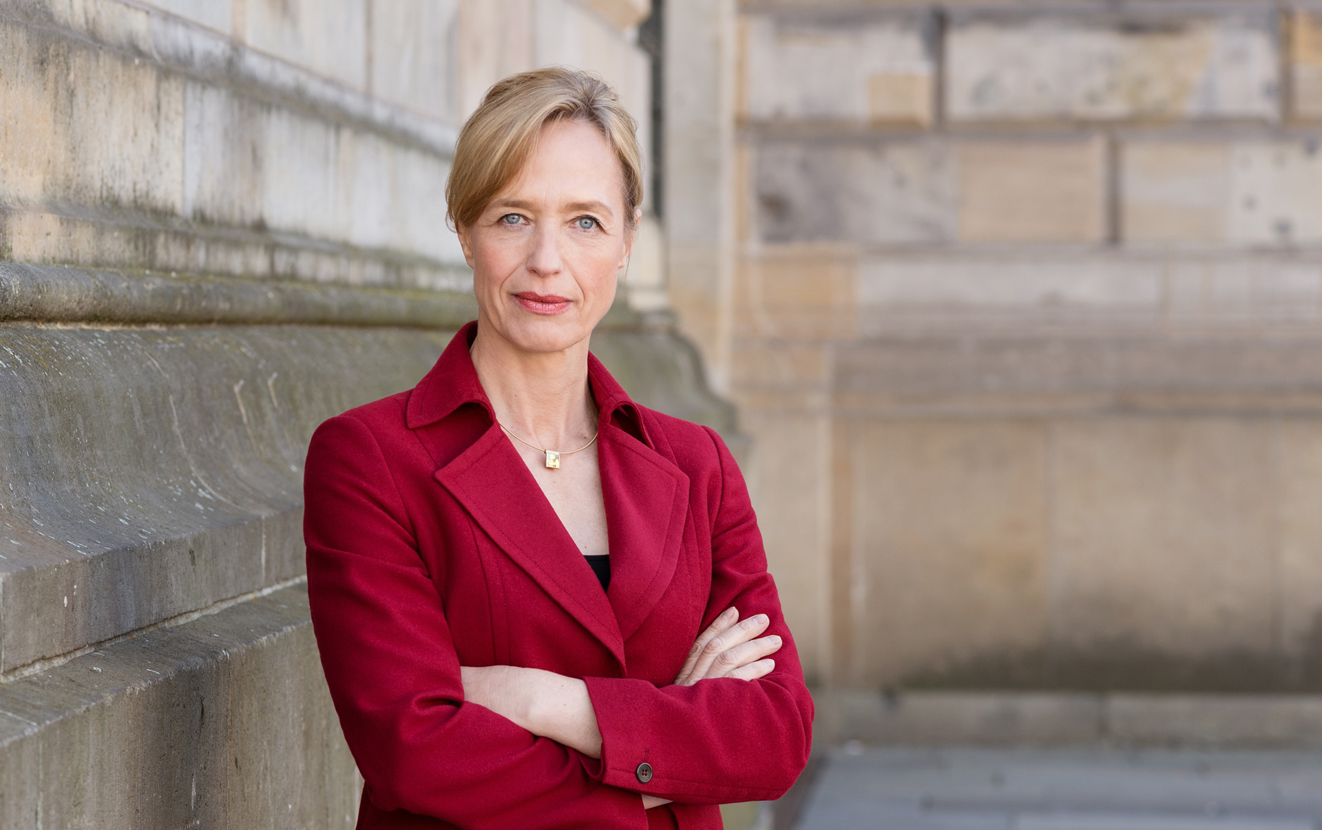 Executive Coach Dr. Gudrun Henne steht Entscheidungsträgern und Teams zur Seite Executive Coach Dr. Gudrun Henne steht Entscheidungsträgern und Teams zur Seite