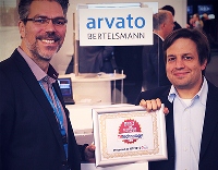 Holger Noske & Stefan Eckardt von arvato Systems: erfreut über die Auszeichnung von EditMate zur IBC Holger Noske & Stefan Eckardt von arvato Systems: erfreut über die Auszeichnung von EditMate zur IBC
