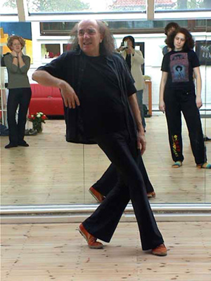 Mime-Artist Peter Mim bei dem Unterricht Mime-Artist Peter Mim bei dem Unterricht