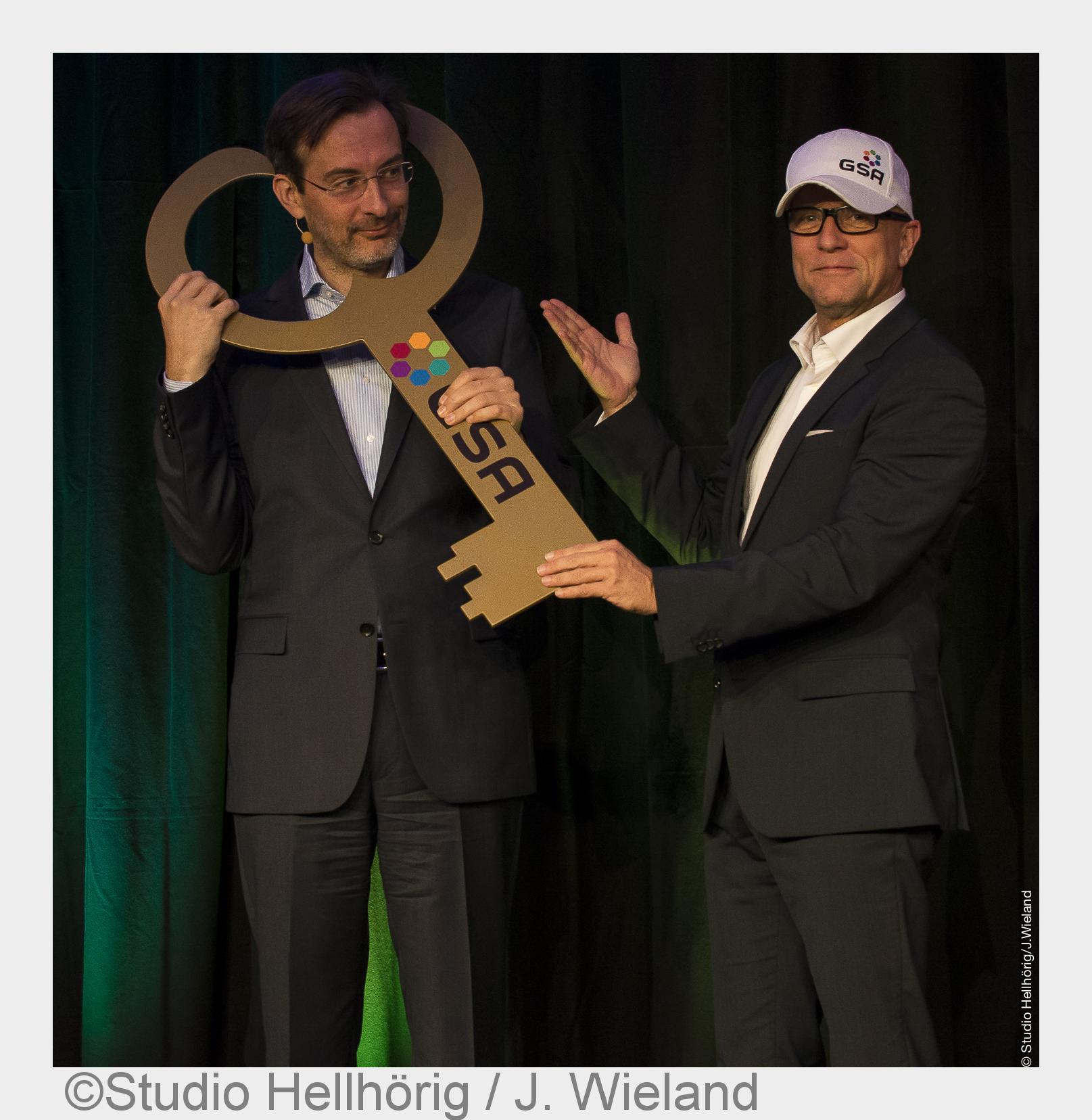 Martin Laschkolnig, neuer GSA Präsident 2015-2017 (links) und Andreas Buhr, Immediate Past President Martin Laschkolnig, neuer GSA Präsident 2015-2017 (links) und Andreas Buhr, Immediate Past President