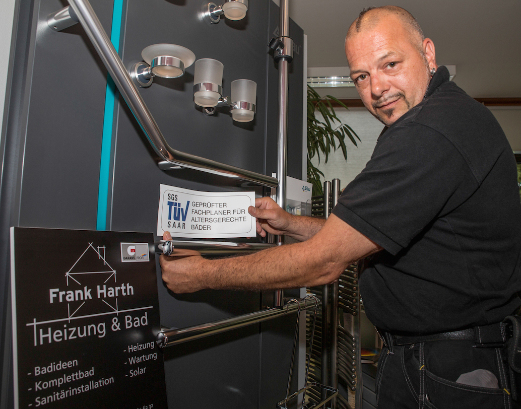 Neues TÜV-Siegel für die Planung altersgerechter Bäder. Neues TÜV-Siegel für die Planung altersgerechter Bäder.