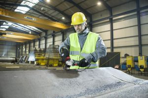 Ob mit Akku oder Kabel: Die neuen Kantenfräsen von Metabo. Foto: Metabo Ob mit Akku oder Kabel: Die neuen Kantenfräsen von Metabo. Foto: Metabo