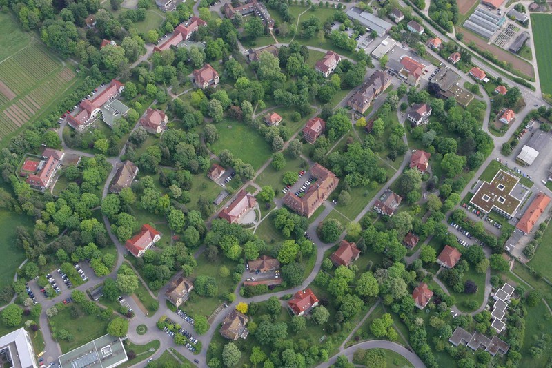 Das Klinikgelände des Klinikums am Weissenhof Das Klinikgelände des Klinikums am Weissenhof