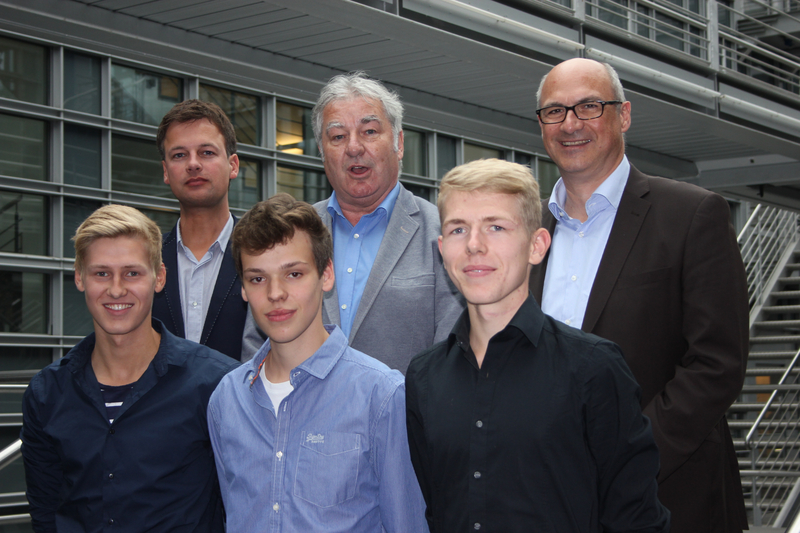 Das Sportjournalistik-Stipendium der Hochschule Macromedia 2015: Bewerber und Juroren. Das Sportjournalistik-Stipendium der Hochschule Macromedia 2015: Bewerber und Juroren.