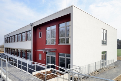 Erweiterung der Schulraumkapazitäten mit ALHO Modulbau Erweiterung der Schulraumkapazitäten mit ALHO Modulbau