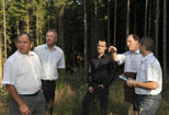 Begehung der Waldfläche mit Vertretern von viasit u. der Schutzgemeinschaft Deutscher Wald Begehung der Waldfläche mit Vertretern von viasit u. der Schutzgemeinschaft Deutscher Wald