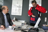 Identifizierung am Wunschort des Kunden (zu Hause oder im Büro) Identifizierung am Wunschort des Kunden (zu Hause oder im Büro)