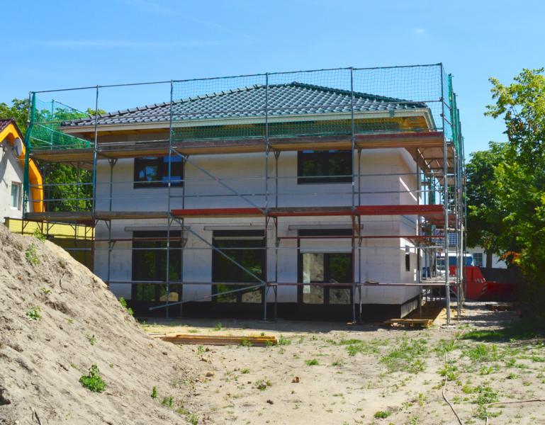 Hier noch im Bau: Die Stadtvilla Berlin in Schulzendorf Hier noch im Bau: Die Stadtvilla Berlin in Schulzendorf