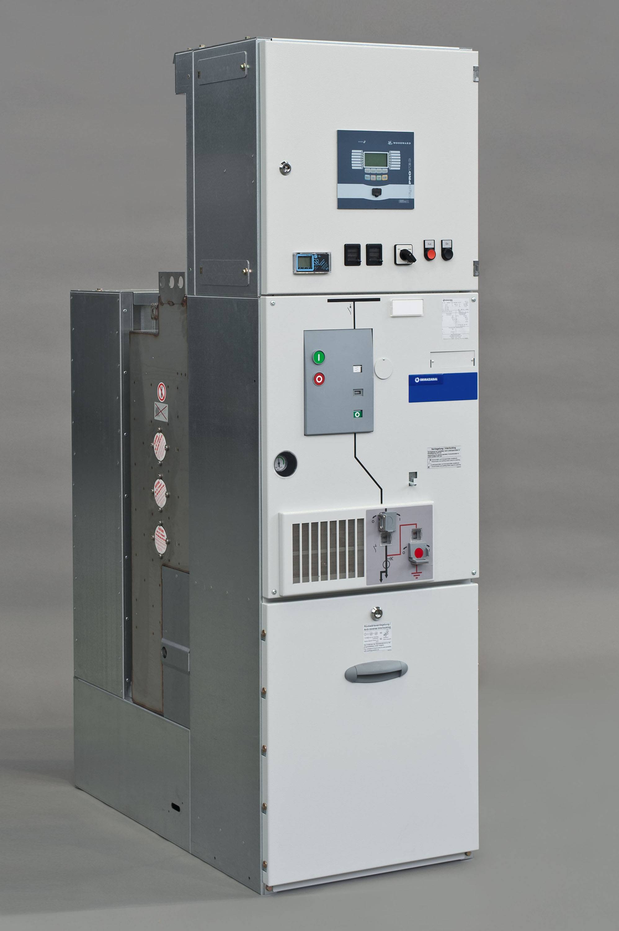 Die Absorbertechnik von Ormazabal stellt den Schutz von Personen, Geräten und Gebäuden sicher. Die Absorbertechnik von Ormazabal stellt den Schutz von Personen, Geräten und Gebäuden sicher.