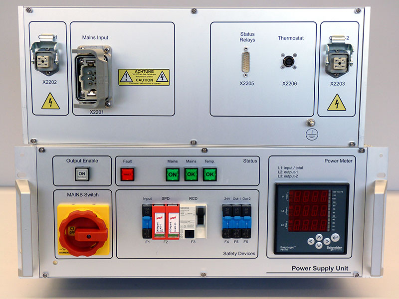 Power Supply Unit mit Frontblende. Power Supply Unit mit Frontblende.
