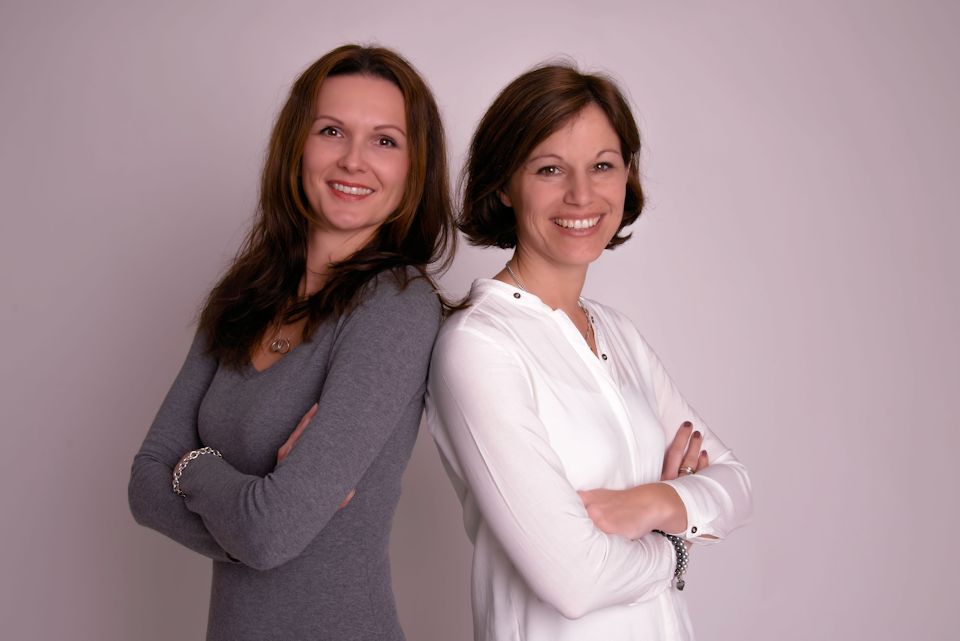 Geschäftsinhaberinnen Isabella Pfaller und Layla Bashi-Müller, Foto: Die Fotofee Geschäftsinhaberinnen Isabella Pfaller und Layla Bashi-Müller, Foto: Die Fotofee