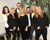 Le Figaro in Lage: Sylvia Steilen (2. von rechts) und ihr Team!